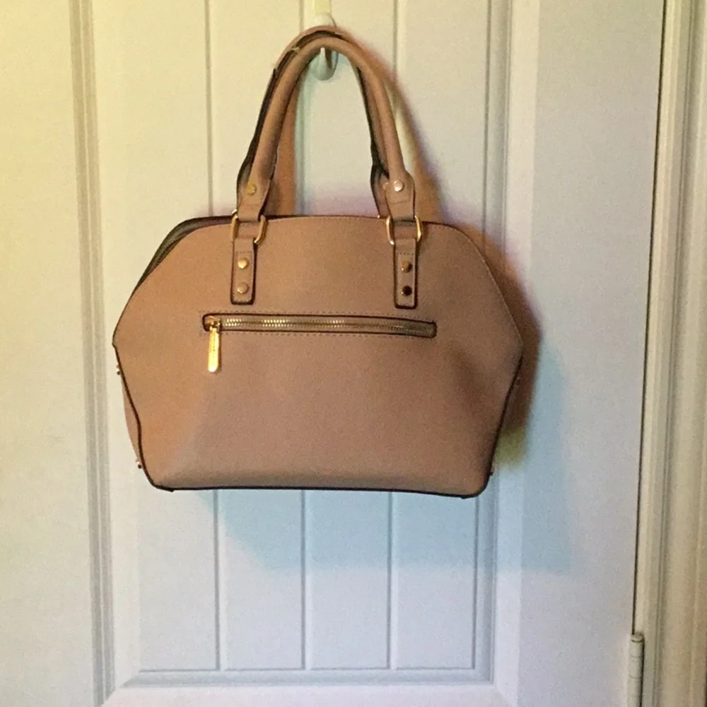 Purse - Picture 1 of 5